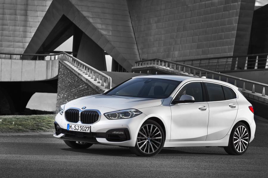  BMW 118i Sportline (F40) 2019 года  (WW) (фото 19 из 81)